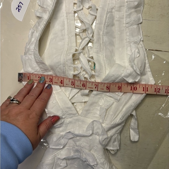 Hello Molly Weekly Sweetness Dress Plunging Neck Lack Up Back White New Small 4 - Picture 5 of 8